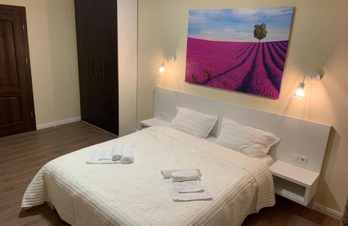 Sinmartin House | Pensiunea LOS