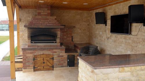 Sud-Est House | Pensiunea LOTUS Smardan