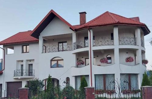 Vama House | PENSIUNEA LUXURY
