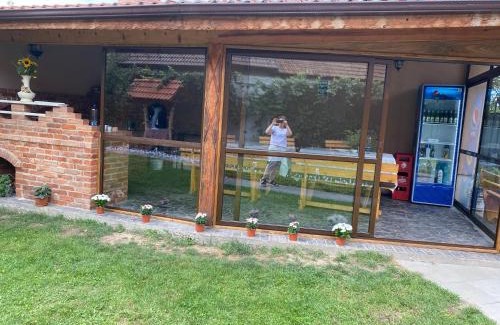 Voila House | Pensiunea Simona