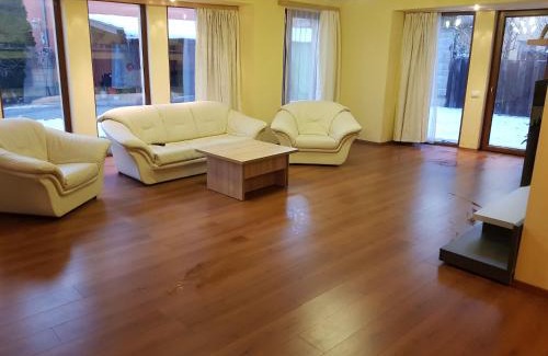 Brasov House | Pensiunea Vila Mocanilor