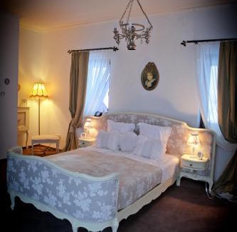 Moeciu de Sus House | Pensiunea Vlahia Inn