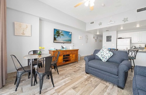 Brush - Stewarts Condo | Penthouse 1 BR Villa Direct Oceanfront Wyndham Ocean Walk Resort Daytona Beach | 1910