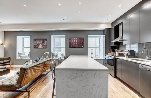 Old Montreal Apartment | Penthouse 2 level|3beds-2BA|Old Mtl