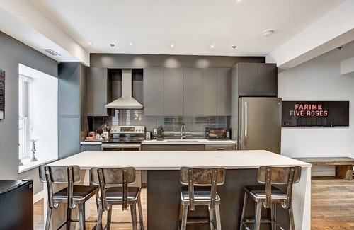 Old Montreal Apartment | Penthouse 2 level|3beds-2BA|Old Mtl
