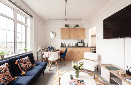 St. Pancras Apartment | Penthouse * 3 Bed by Euston Elevator