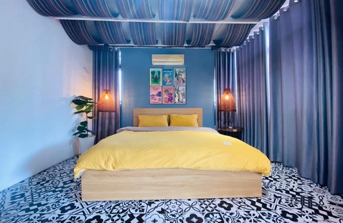 Hang Dao Apartment | Penthouse/3BR/Terrace/Hot tub/2WC/2' to Hoankiem Lake & Ta Hien Beer street