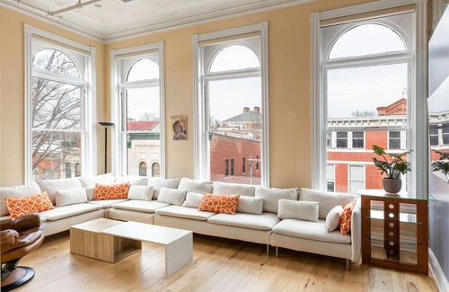 North Downtown Apartment | Penthouse Apartment Overlooking Downtown Mall