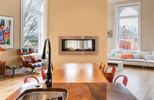 North Downtown Apartment | Penthouse Apartment Overlooking Downtown Mall