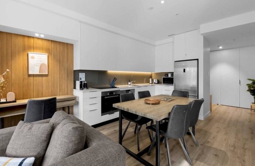 Arthur's Point Apartment | Penthouse Apt 24 at the base of Coronet Peak