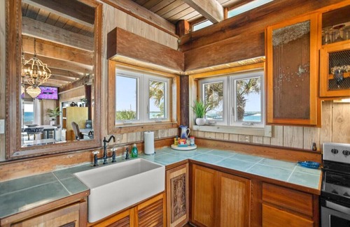 St. Augustine House | Penthouse Artist Haven Ocean front Penthouse