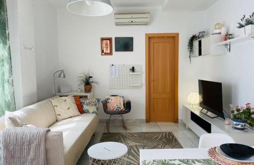 Encarnacion-Regina Apartment | Penthouse at City Center with Terrace