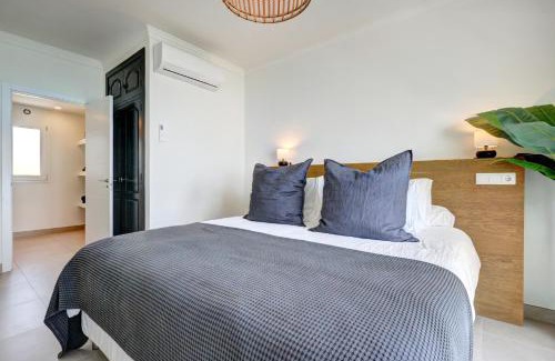 New Golden Mile Apartment | Penthouse Belisimo - gerenoveerd appartement met balkon & zeezicht