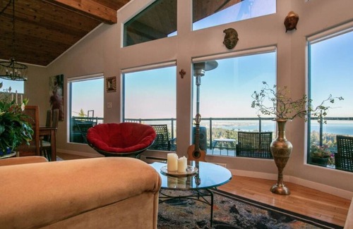 Colwood House | Penthouse - Breathtaking Views