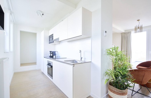 Schaerbeek Apartment | Penthouse - City Views/Free Parking/Luggage Room