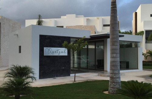 Akumal Condo | Penthouse Condo in Bahia Principe' - Beach & Golf