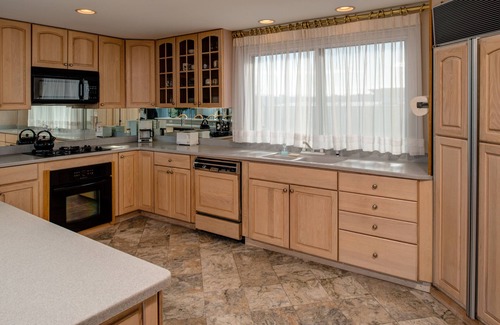 Charlevoix Condo | Penthouse Condo on the channel. Stunning views, walk to beach, watch the boats.