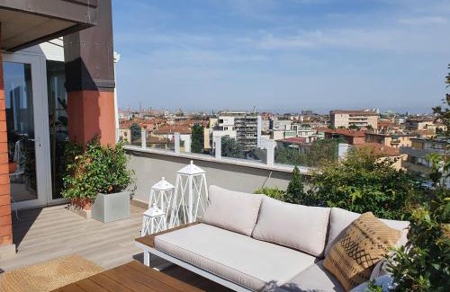San Donato-San Vitale Apartment | Penthouse F8 - Panoramic terrace, view Two Towers