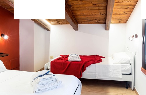 Castellabate Apartment | Penthouse for 6 with terraces and Jacuzzi