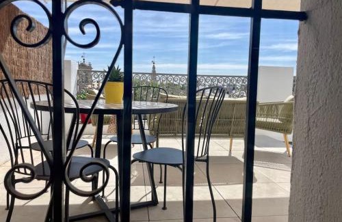 El Arenal Apartment | Penthouse in front Giralda