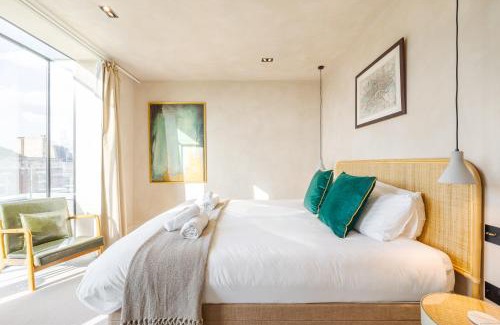 Fulham Broadway Apartment | Penthouse in Fulham West Kensington 3 Bedrooms