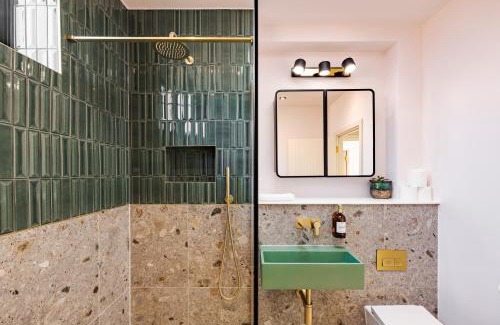 Fulham Broadway Apartment | Penthouse in Fulham West Kensington 3 Bedrooms