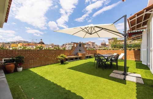 Naples City Centre Apartment | Penthouse LeDome in the city center