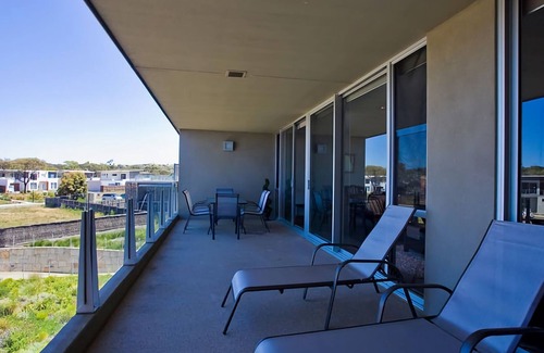 Torquay Apartment | Penthouse located at the Beach front resort