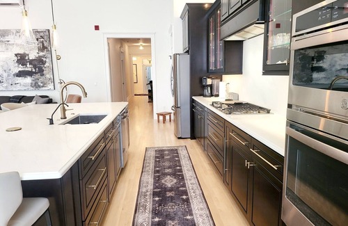 Deadwood Apartment | Penthouse on Main Street Deadwood - Overlook Town Square