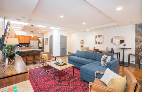 Downtown Nashville Apartment | Penthouse on the Broadway Strip