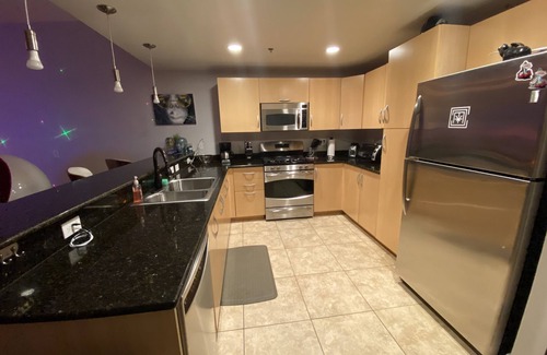Downtown Las Vegas Condo | Penthouse One Bedroom Sonos Sound + Philips Hue Immersive Lighting