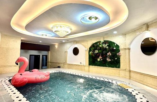 Thu Thiem Apartment | Penthouse Paradise 86 -Rooftop Pool Private 100%