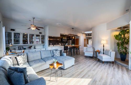 Spirit Lake Apartment | Penthouse: Rooftop Terrace