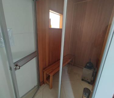 La Mesa Apartment | Penthouse SPA Jacuzzi y Sauna Privado