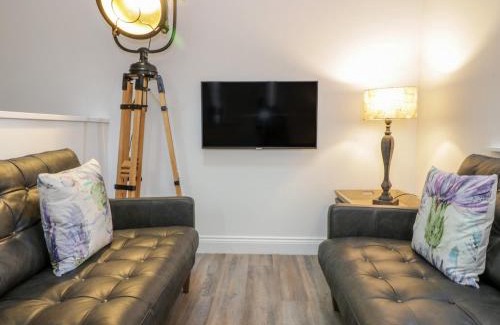Moffat Apartment | Penthouse St Mary's Church