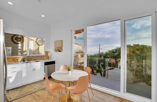 Mussel Shoals House | Penthouse Surfside Oasis 3BD in Mussel Shoals