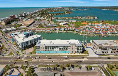 Madeira Beach Apartment | Penthouse Sweet