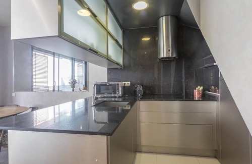 la Vila de Gracia Apartment | Penthouse w/Pool and Terrace in Gracià 2 hab 6 pax - Free WiFi