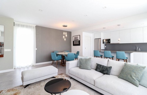 La Cala de Mijas Apartment | Penthouse with Large Roof Terrace & Plunge Pool