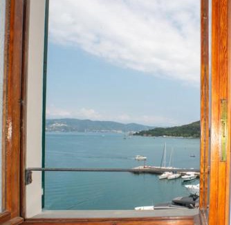 Portovenere Apartment | Penthouse with a Dream Sea View in Portovenere