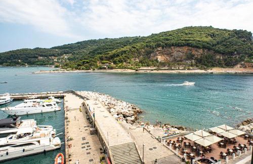 Portovenere Apartment | Penthouse with a Dream Sea View in Portovenere