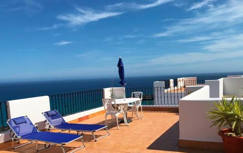 La Parata Apartment | Penthouse with large terrace and roof solarium, with amazing sea views