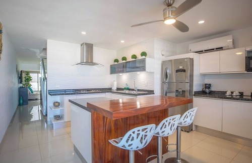 Zona Hotelera Condo | PentHouse with Ocean and lagoon views