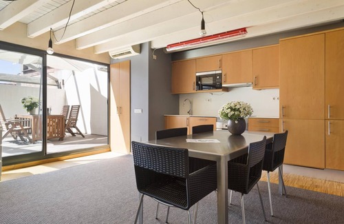 Sant Gervasi Apartment | Penthouse with private terrace 2 rooms 6 pax and optional parking for months