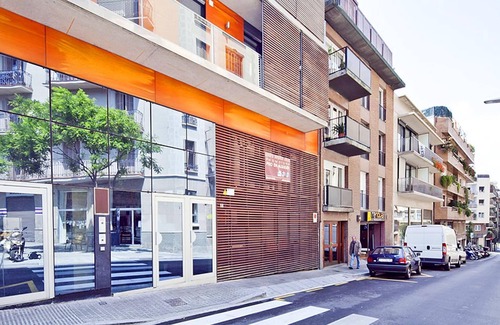 Sant Gervasi Apartment | Penthouse with private terrace 2 rooms 6 pax and optional parking for months