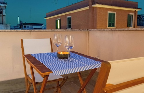 Prenestino-Centocelle House | Penthouse with Terrace Rome, 6 metro stops from the Colosseum