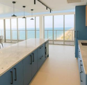 Netanya Apartment | Penthouse Yacht