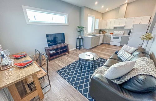Okanagan-Similkameen House | Penticton Guesthouse with King Bed