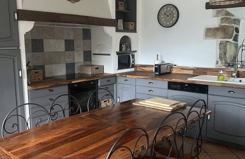 Crozon House | Penty Yves in a 17th century Métairie Bretonne * for 4 people