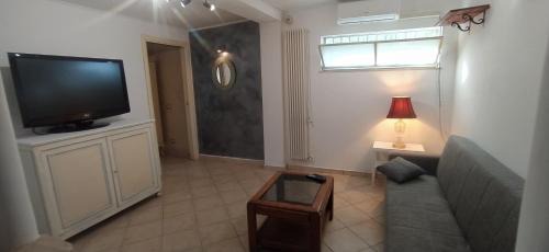 Zona XXXIV Casal Palocco Apartment | Peppe House